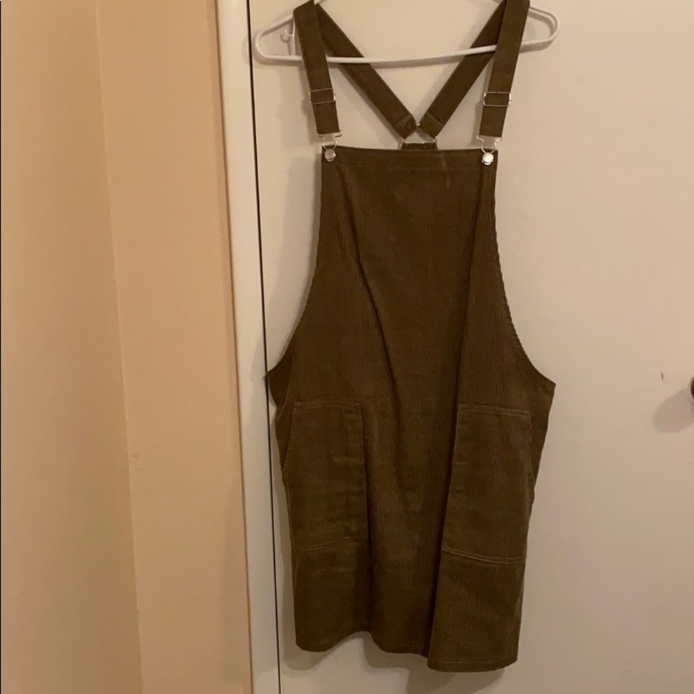 Overall dress